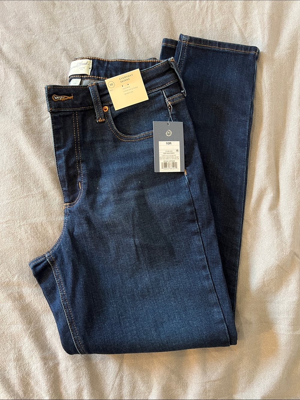 Universal Thread Navy Blue Skinny Jeans